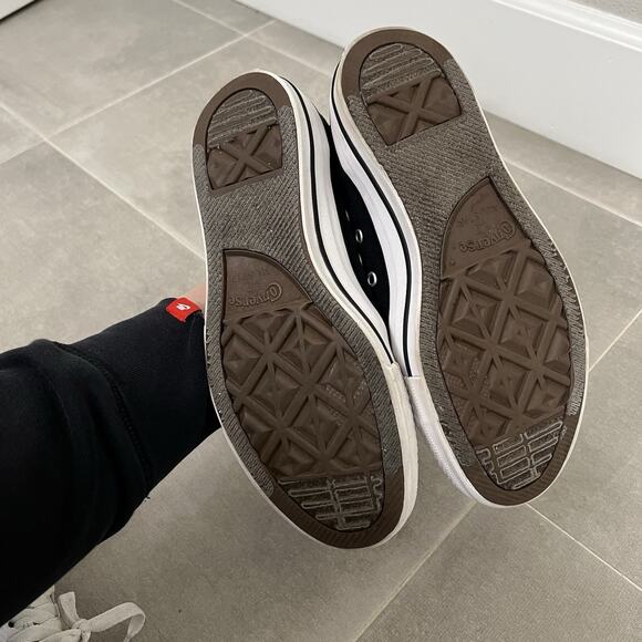 Converse Chuck Taylor All Star Womens 7 Black High Top Casual Sneaker Shoes - Picture 4 of 5